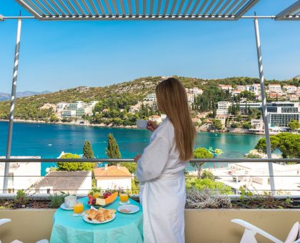 uvala-hotel-seaview-balcony