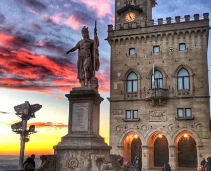 663009afe2d706f8e78d775c0c42f9c4